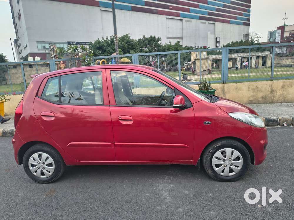 Hyundai I10 Sportz, 2012, Petrol