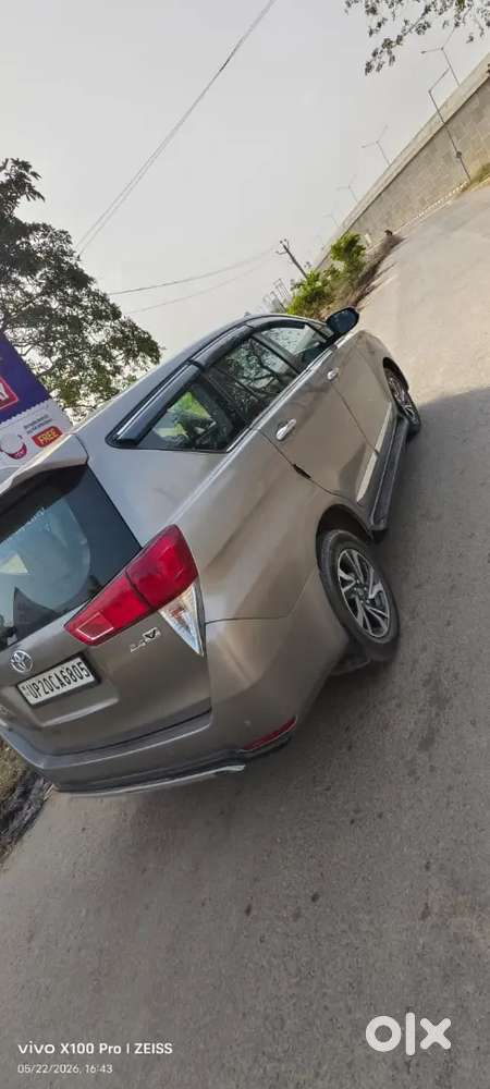 Toyota Innova Crysta 2022 Diesel Well Maintained