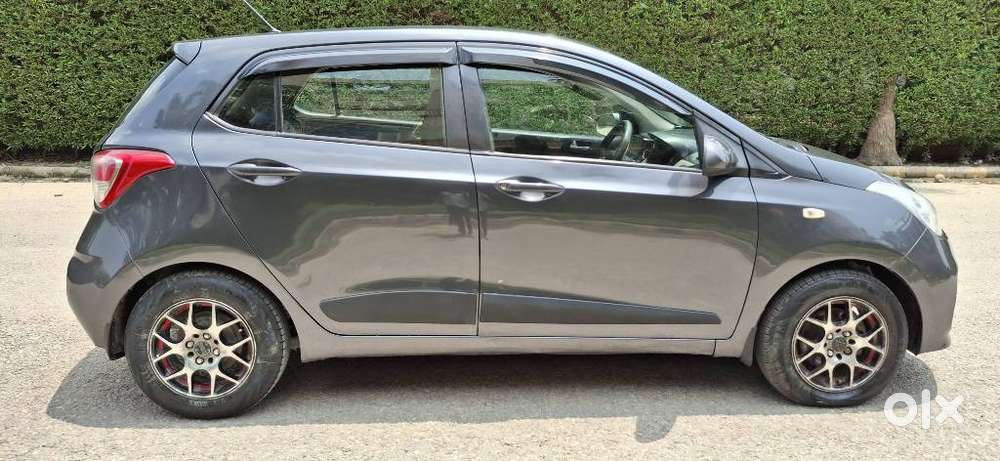 Hyundai Grand I10 Sportz Cng, 2017, Cng & Hybrids
