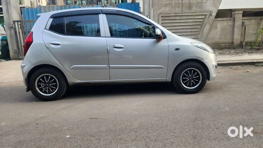 Hyundai I10 Sportz 2012