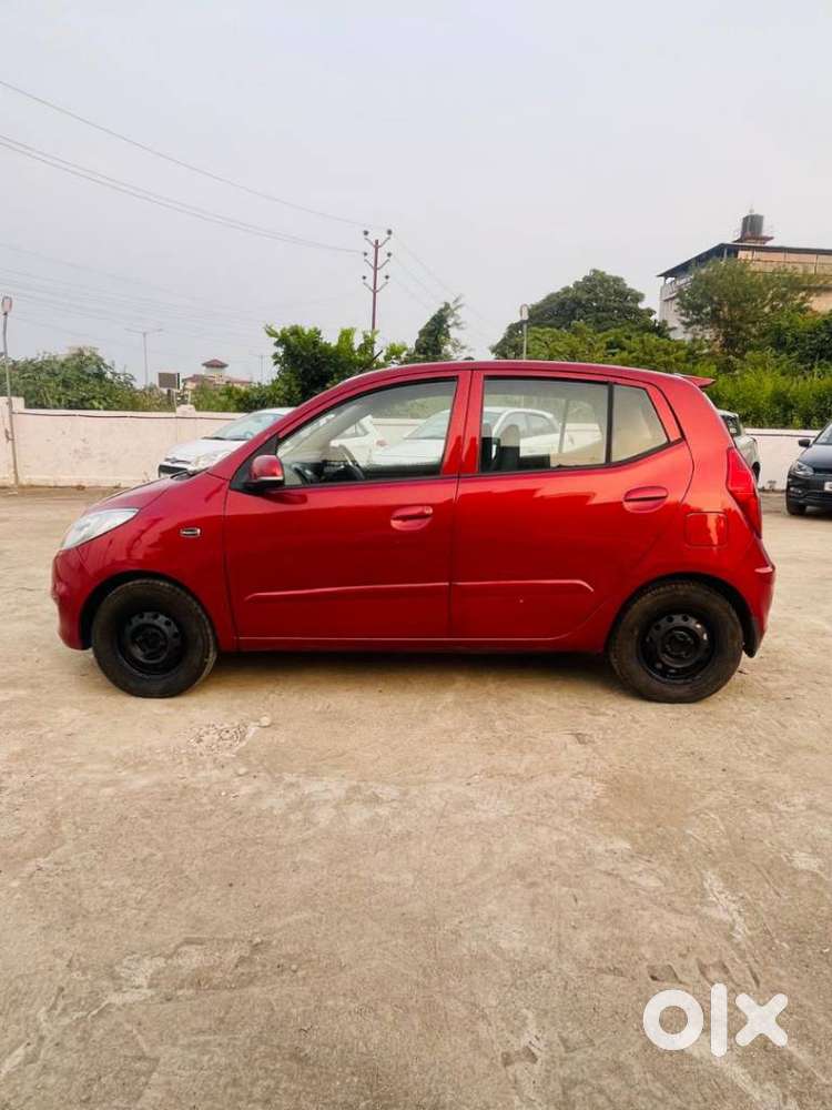 Hyundai I10 Sportz At, 2013, Petrol