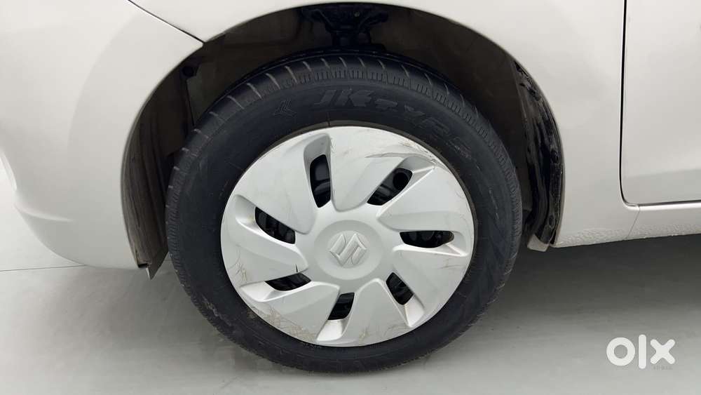 Maruti Suzuki Celerio Zxi Optional Amt, 2016, Petrol