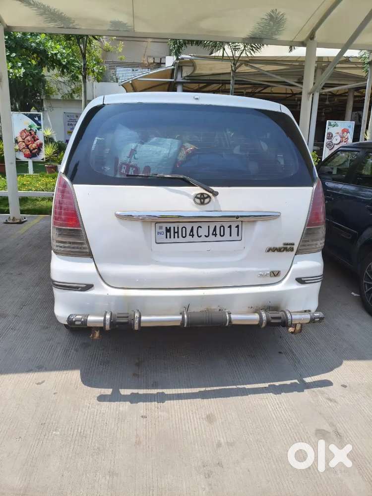 Toyota Innova 2.5 G,diesel,8 Seater,ac,power Windows  Insurance Valid
