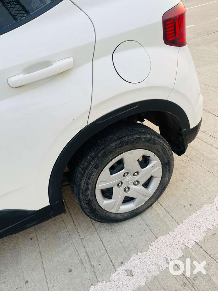 Hyundai Venue 2020 Petrol 74755 Km Driven