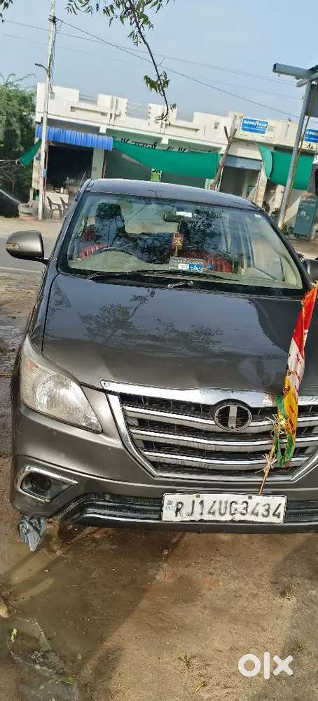 Toyota Innova Hycross 2014 Diesel