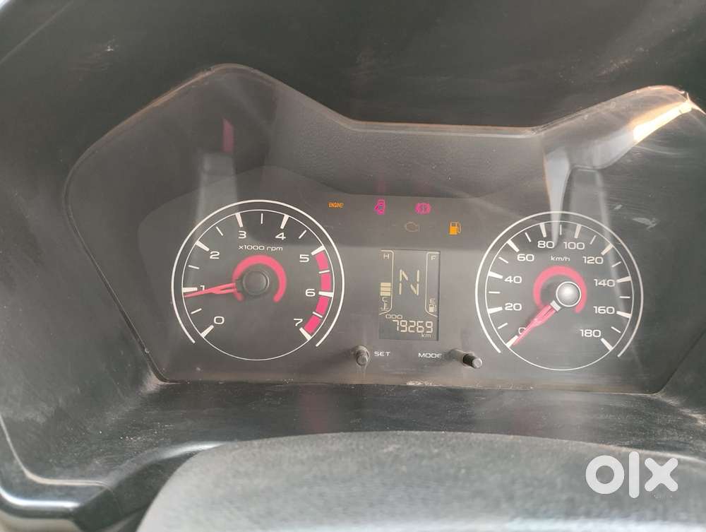 Mahindra Kuv 100 Mahindra-kuv-100-g80-k2-plus, 2017, Petrol