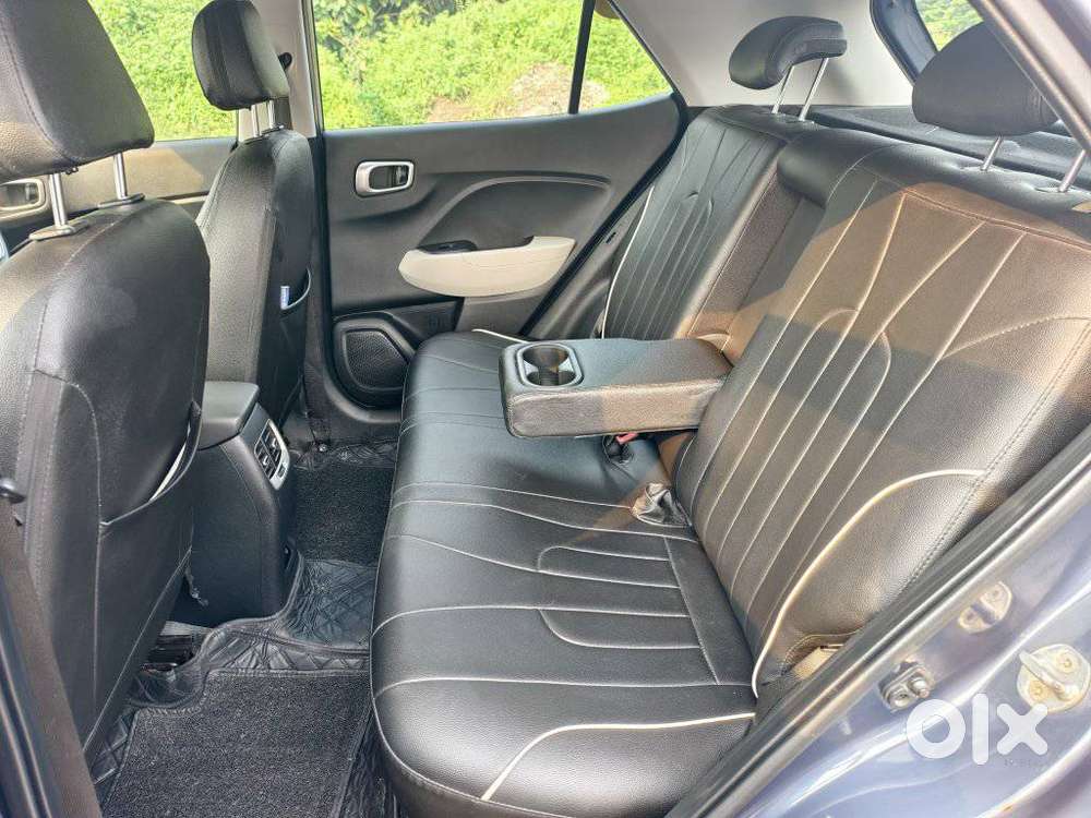 Hyundai Venue [ ] 1.0 Sx (o) Turbo Imt, 2022