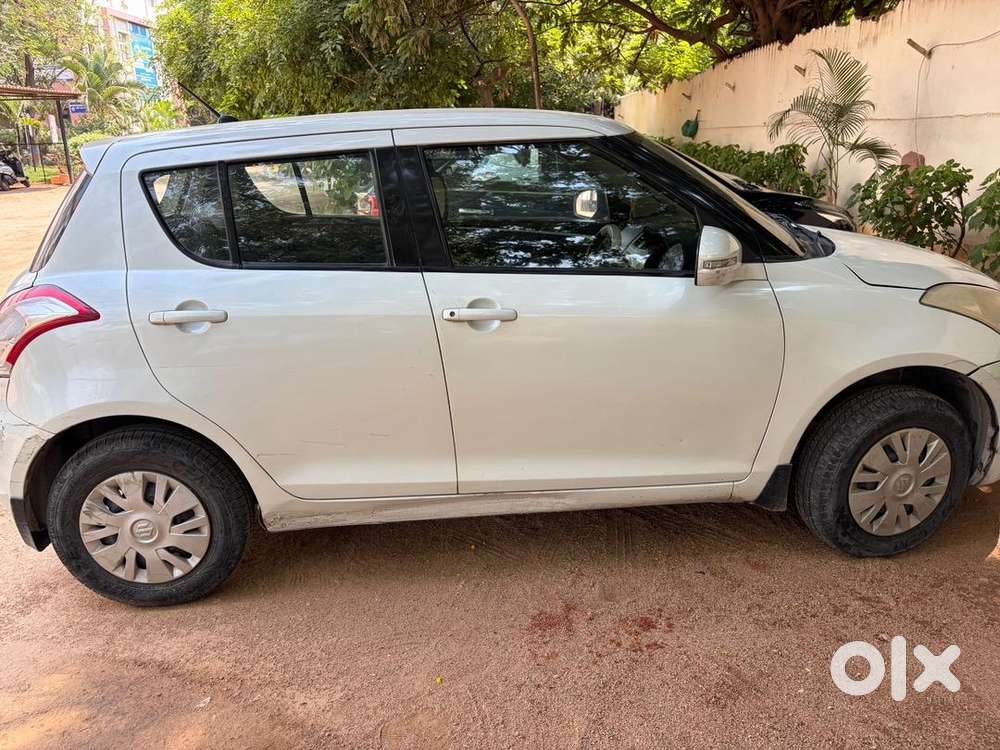 Maruti Suzuki Swift 2011 Diesel 140000 Km Driven