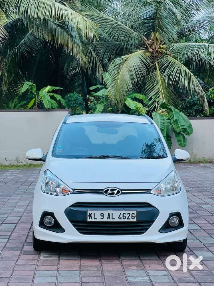 Hyundai Grand I10 Sportz, 2016, Petrol