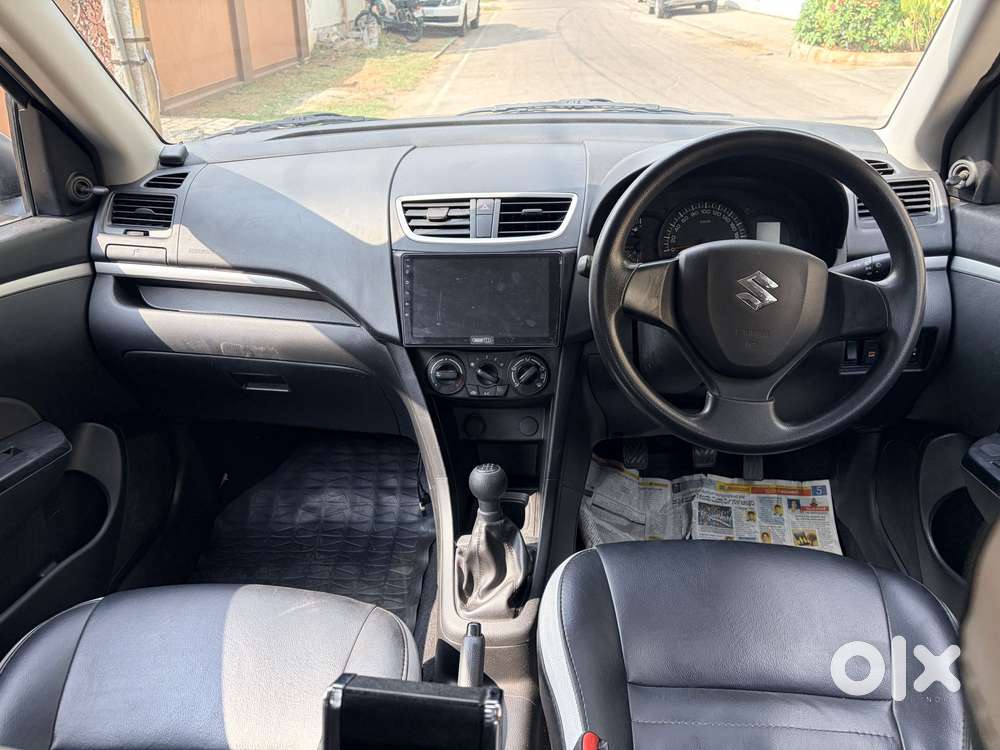 Maruti Suzuki Swift Lxi Option, 2017, Petrol