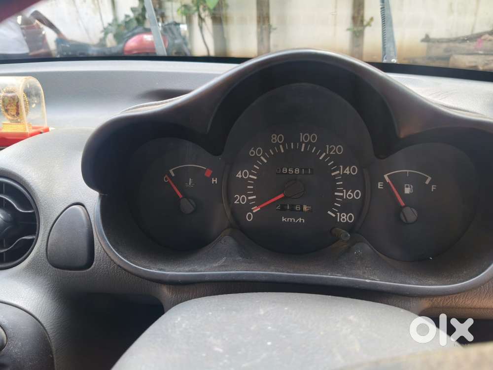 Hyundai Santro Ls Zip Drive Euro Ii, 2001, Petrol