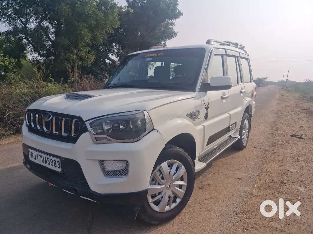 Mahindra Scorpio 2018 Diesel Manual 60000 Km Driven