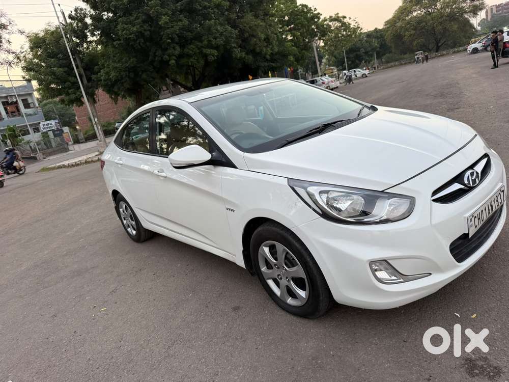 Hyundai Verna 1.5 Sx Vtvt, 2014, Petrol