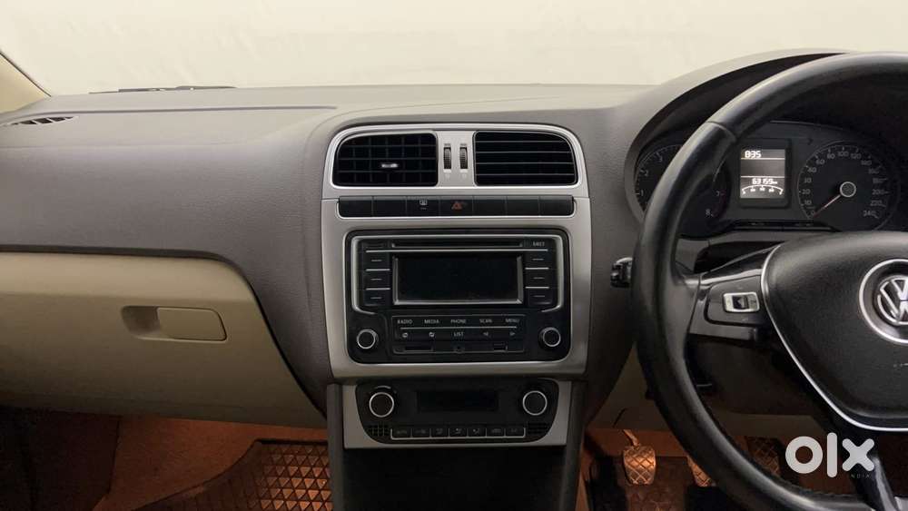 Volkswagen Vento 2010-2013 Petrol Highline, 2015, Petrol