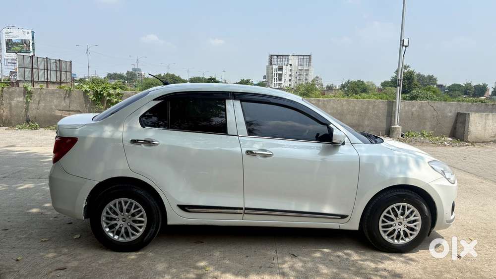 Maruti Suzuki Swift Dzire 1.2 Vxi Bsiv, 2018, Petrol