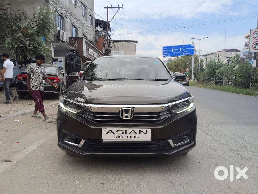 Honda Amaze 2nd Gen Vx, 2023, Petrol