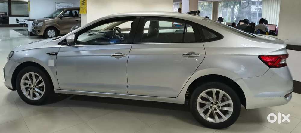 Skoda Slavia Style 1.0l Tsi At, 2023, Petrol