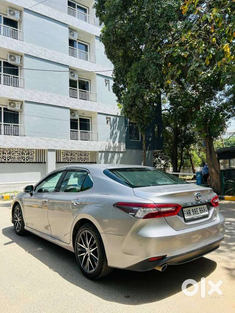 Toyota Camry Hybrid, 2022, Petrol