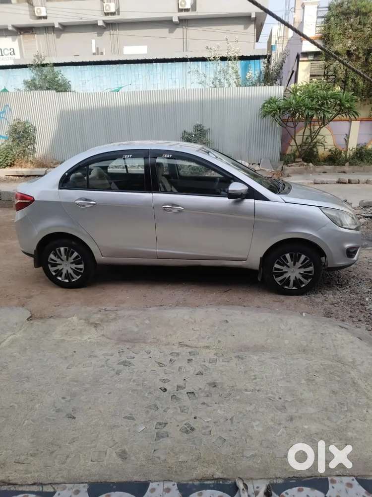 Tata Zest Tocah Sccrean Back Camera Chilld Ac Seeld Engine Good