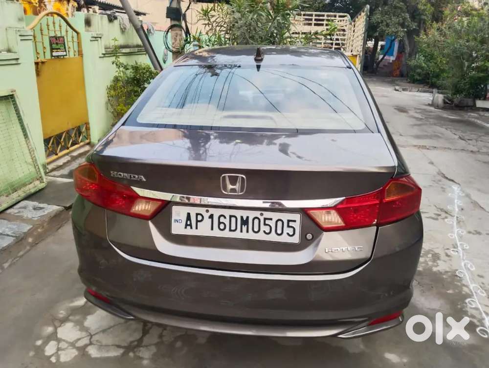 Nissan Terrano 2015 Diesel 215000 Km Driven