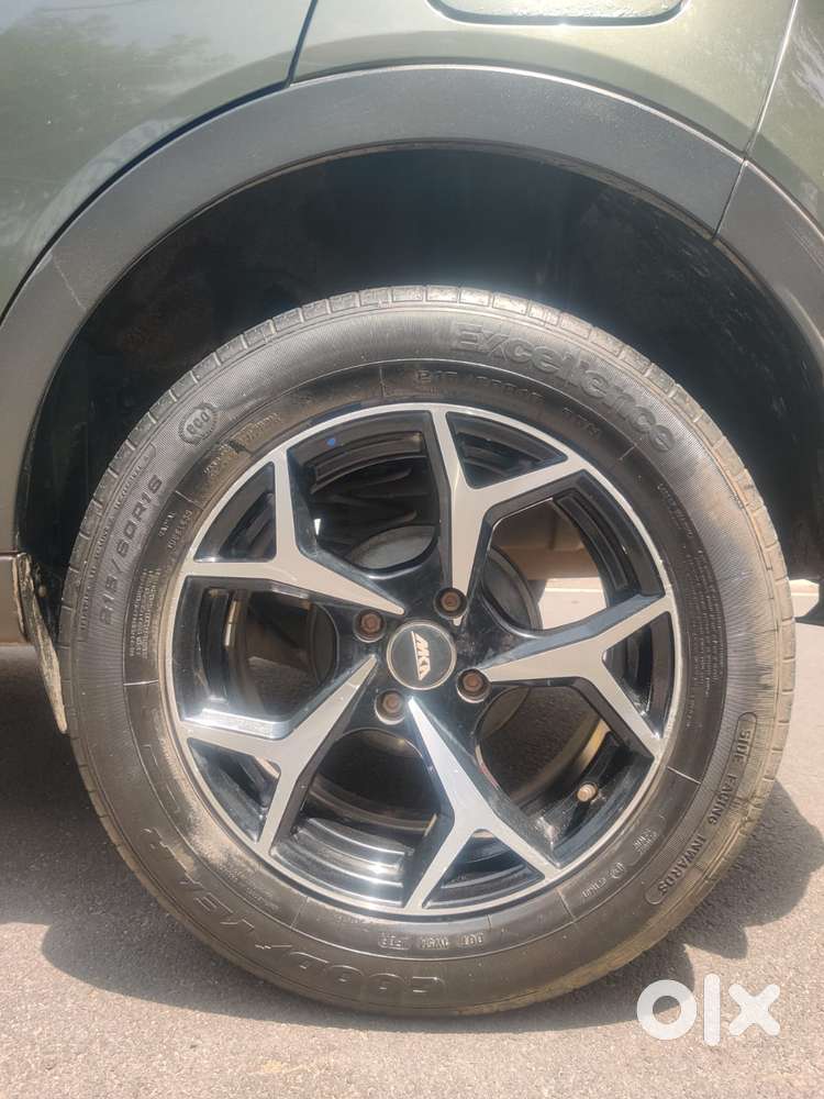 Tata Nexon 1.2 Revotron Xma Amt (s), 2021, Petrol