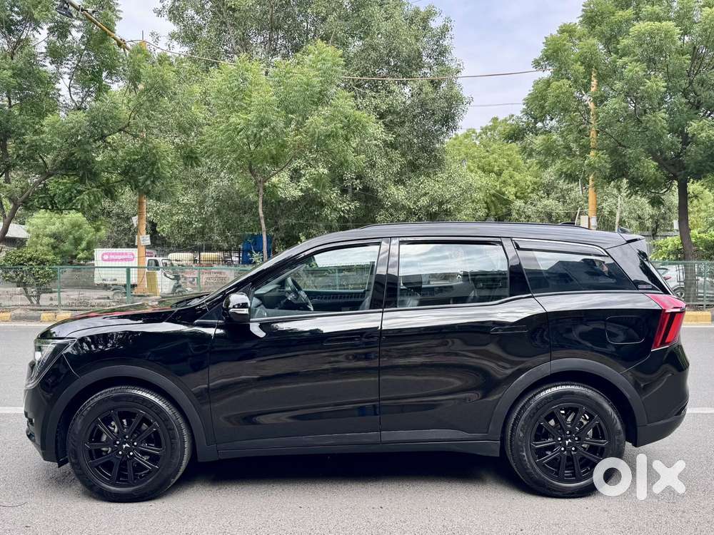 Mahindra Xuv700 2.2 Ax 7 Diesel At Str, 2025, Diesel