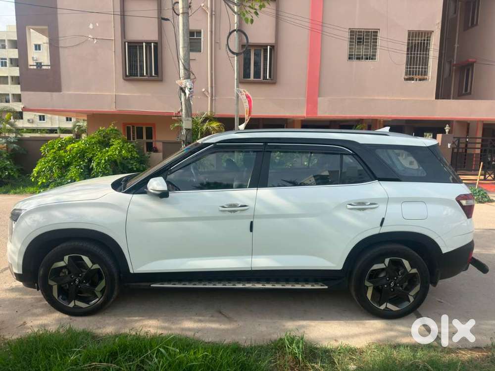 Hyundai Alcazar 2024 Petrol Well Maintained