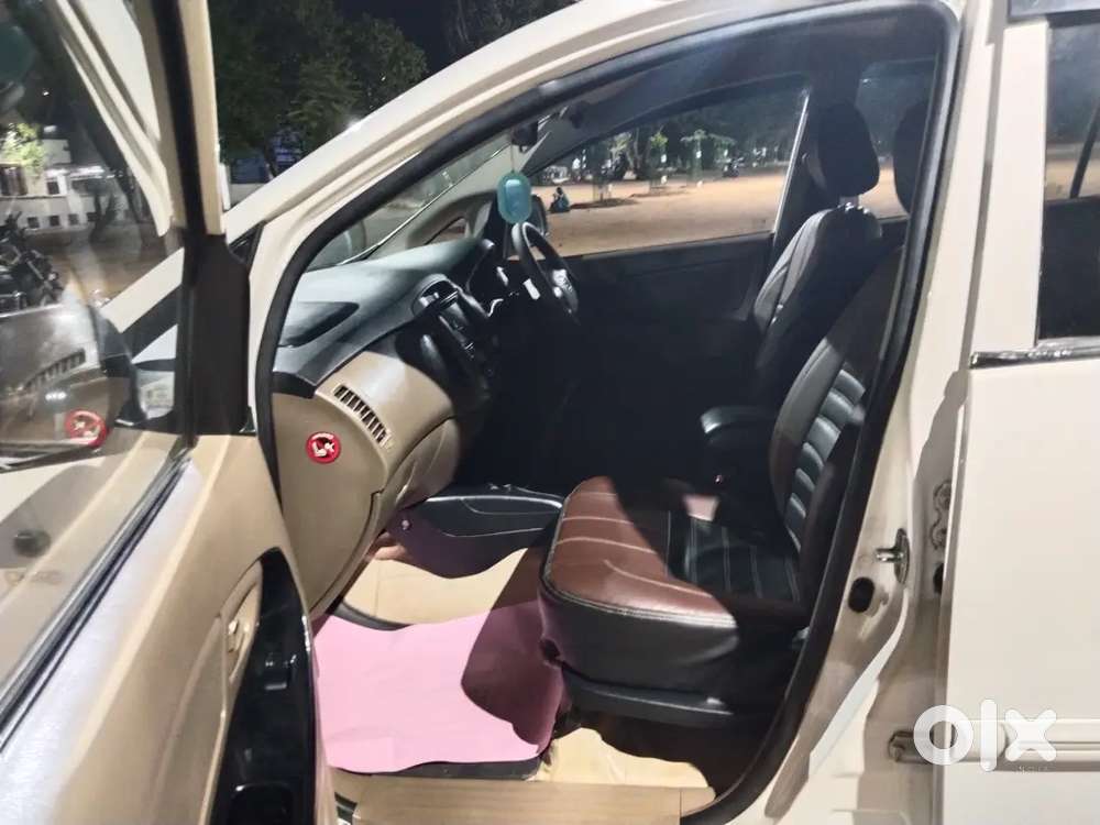 Toyota Innova 2.5 G4 2016 Diesel 8 Seater