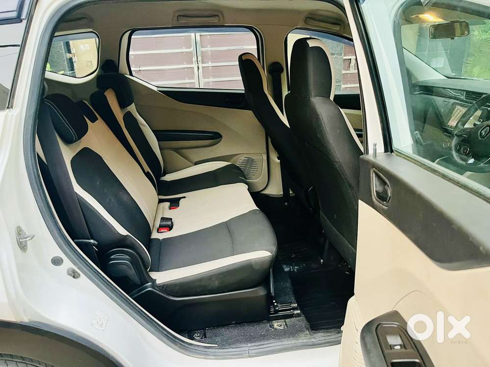 Renault Triber Rxt, 2023, Petrol