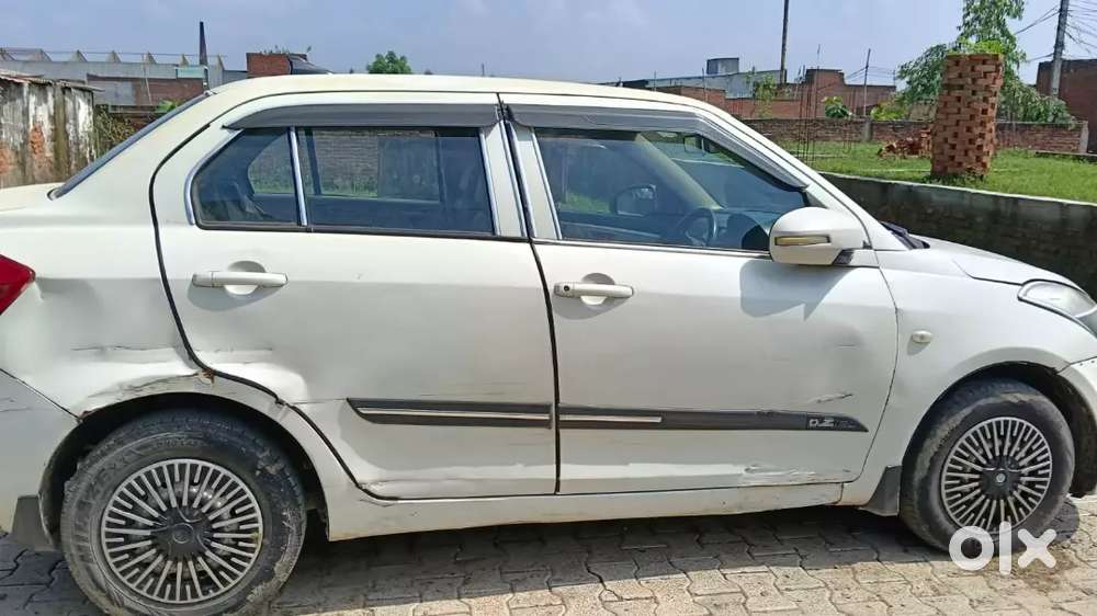 Urgent Sell.                  Maruti Suzuki Dzire 2018