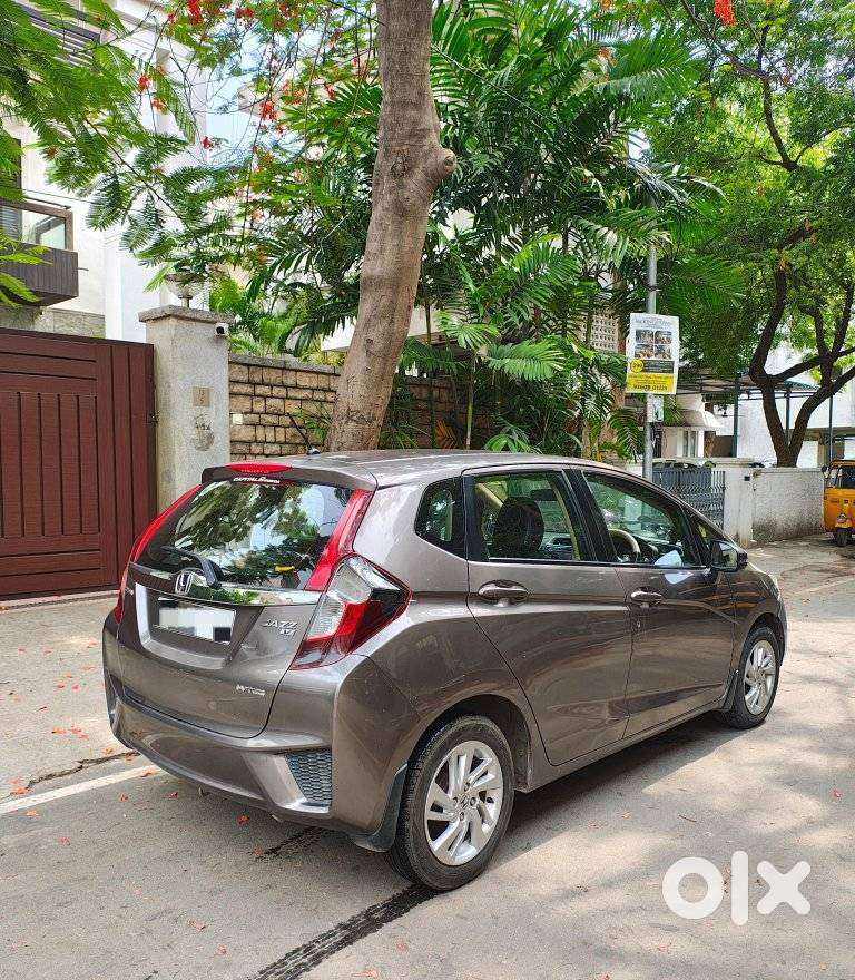 Honda Jazz V Mt Privilege, 2015, Petrol
