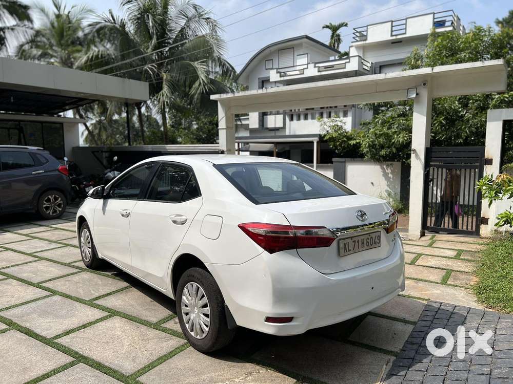 Toyota Corolla Altis 1.8 J, 2014, Diesel