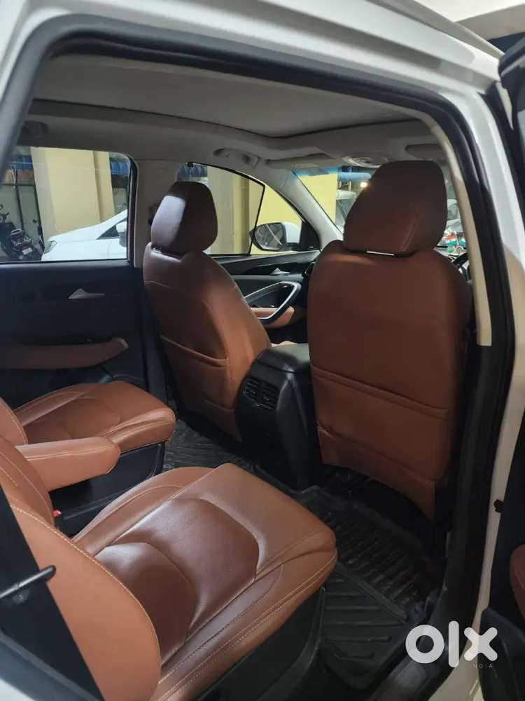 Mg Sharp Hybrid Hector Plus 
Top Model - 2022