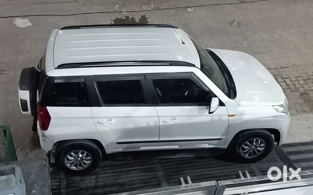 Mahindra Tuv 300 2015