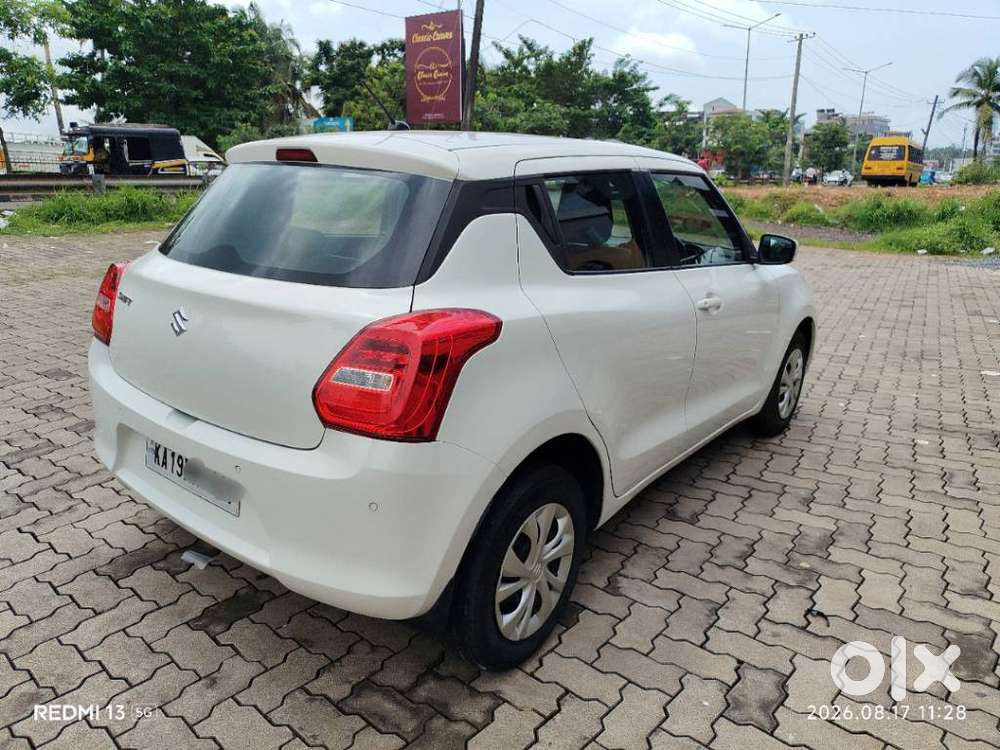Maruti Suzuki Swift Vxi Abs Bsiv, 2021, Petrol
