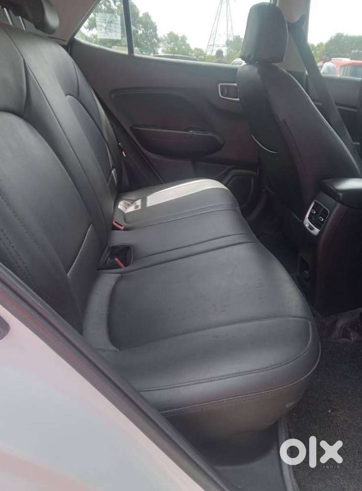 Hyundai Venue, 2019, Petrol