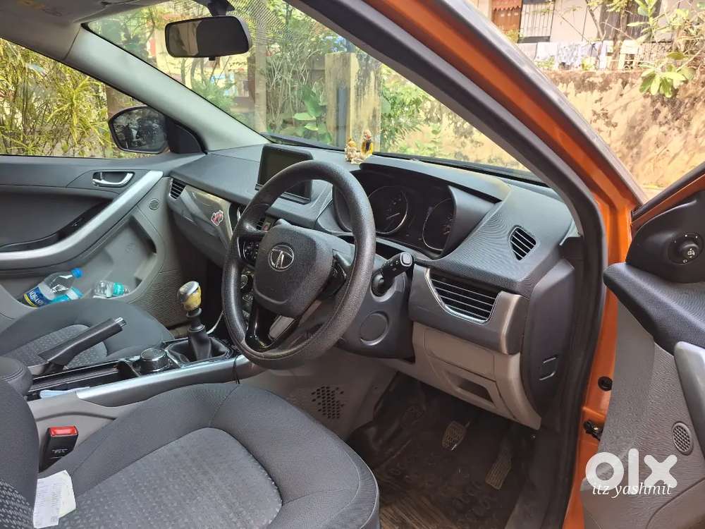 Tata Nexon Petrol 2018