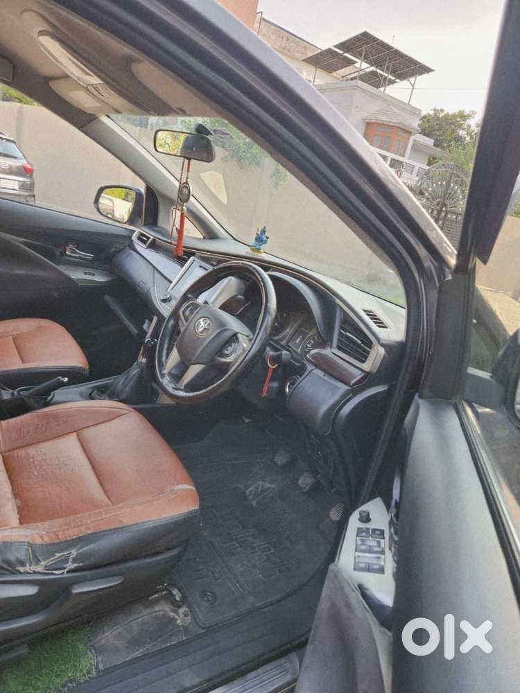 Toyota Innova Crysta 2.4 V 8 Str, 2017, Diesel