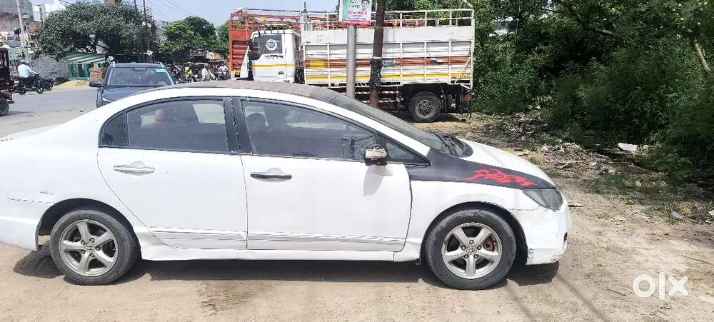 Honda Civic 2011 Cng & Hybrids 80000 Km Driven