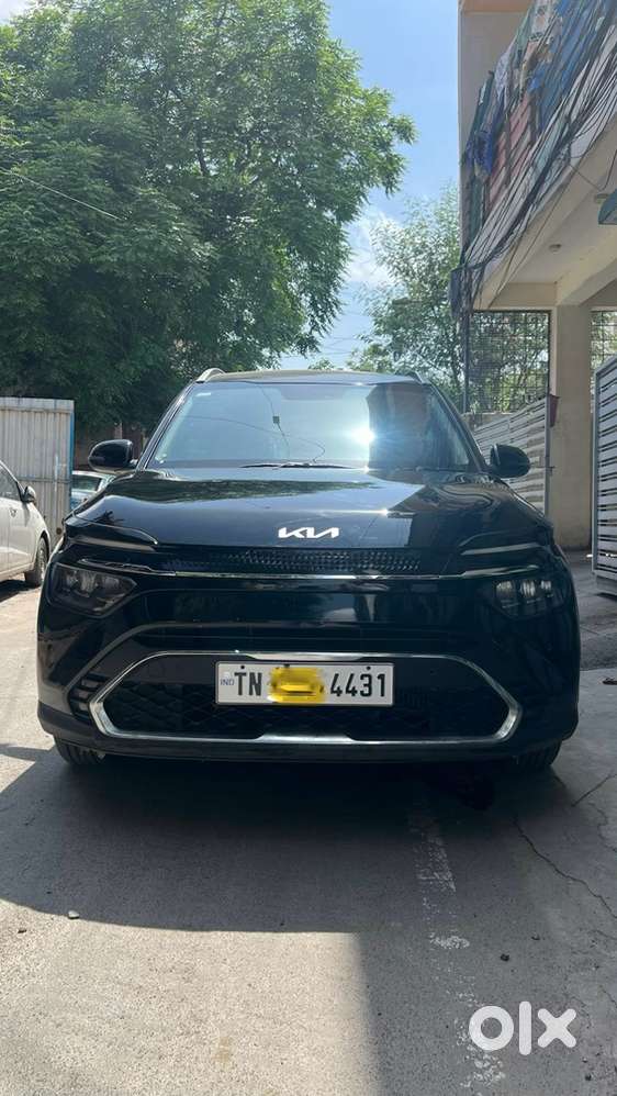 Kia Carens Diesel At Topend 2024 Luxuryplus