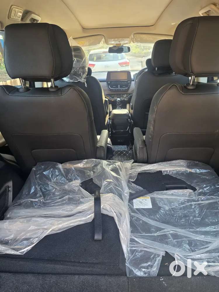 Showroom Condition Safari Limited Edition Top Model