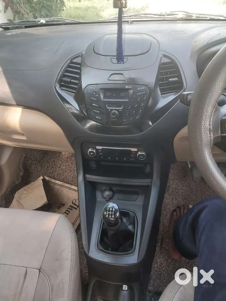 Ford Aspire Titanium Blu 2017