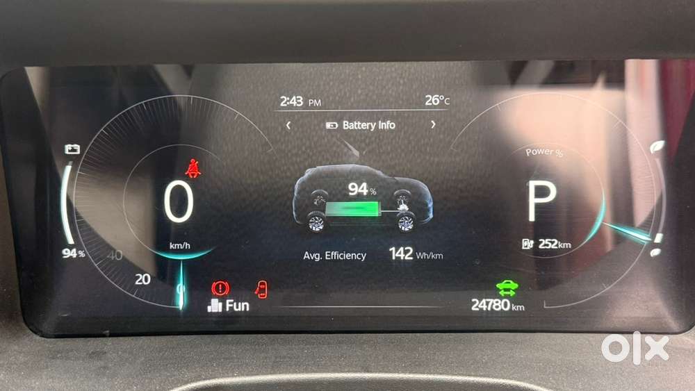 Mahindra Xuv400 Ev 2025 Electric 25000 Km Driven