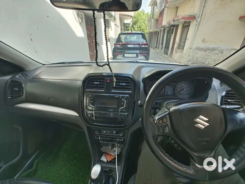 Well-maintained Maruti Suzuki Brezza Zdi  2018 Diesel 70000 Km Driven
