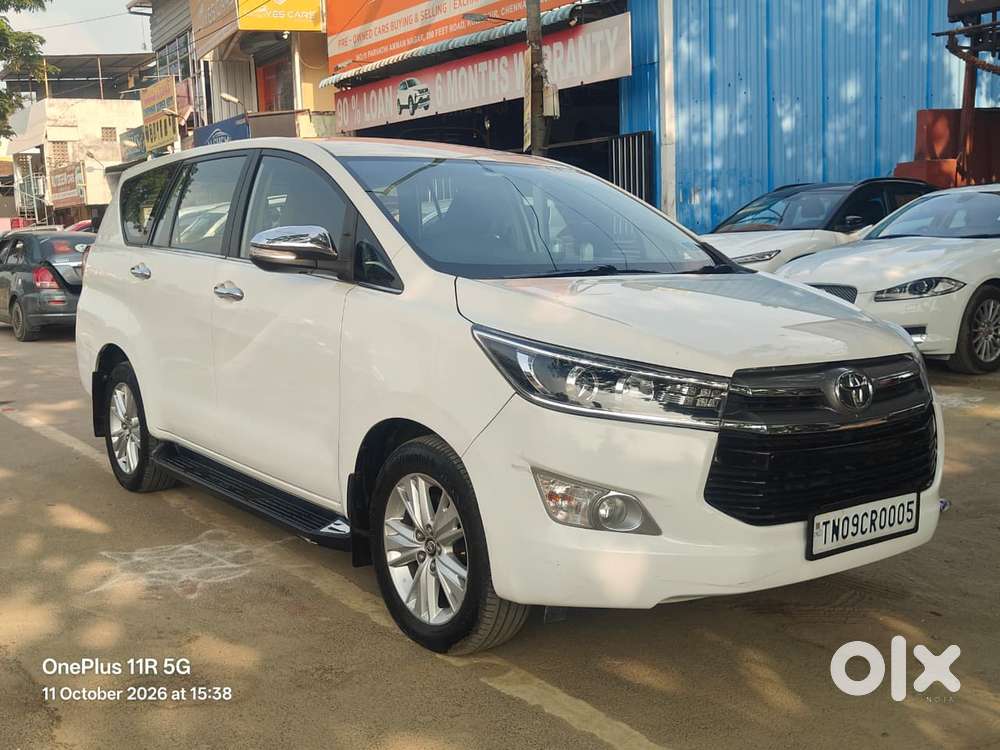 Toyota Innova Crysta 2.8z Automatic, 2016, Diesel