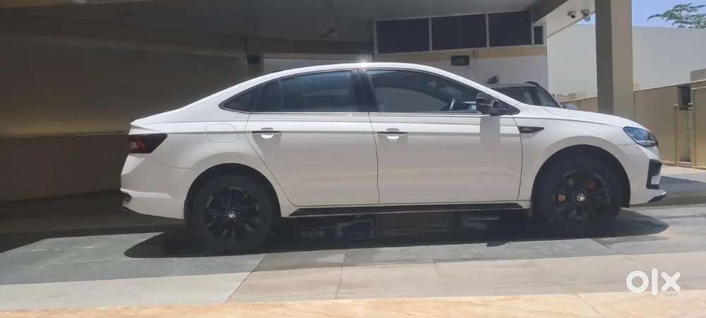 Skoda Slavia 2025 Petrol 5000 Km Driven Company Service