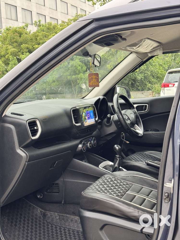 Hyundai Venue 1.2 S (o), 2021, Petrol