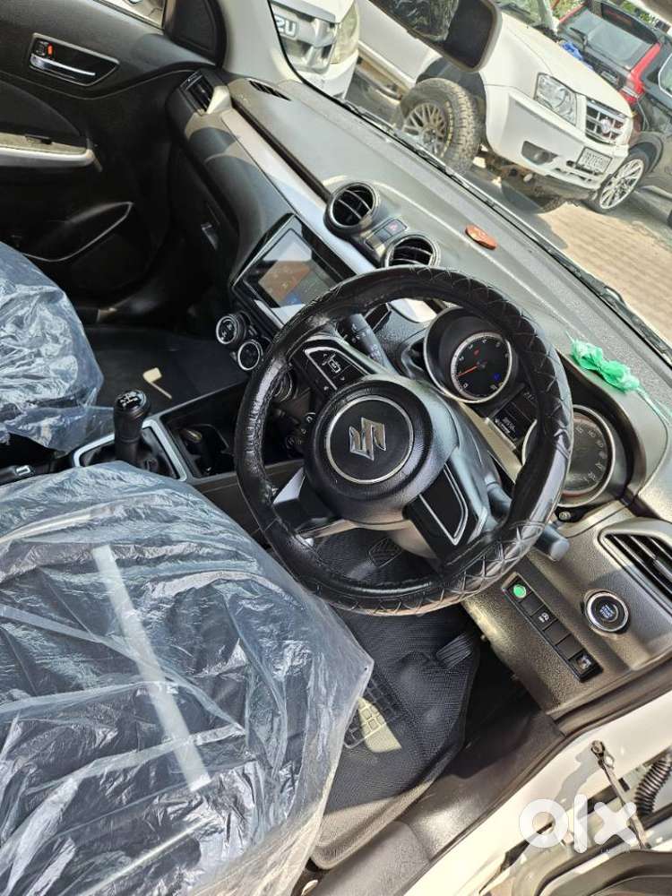 Maruti Suzuki Swift 1.3 Zxi, 2022, Petrol