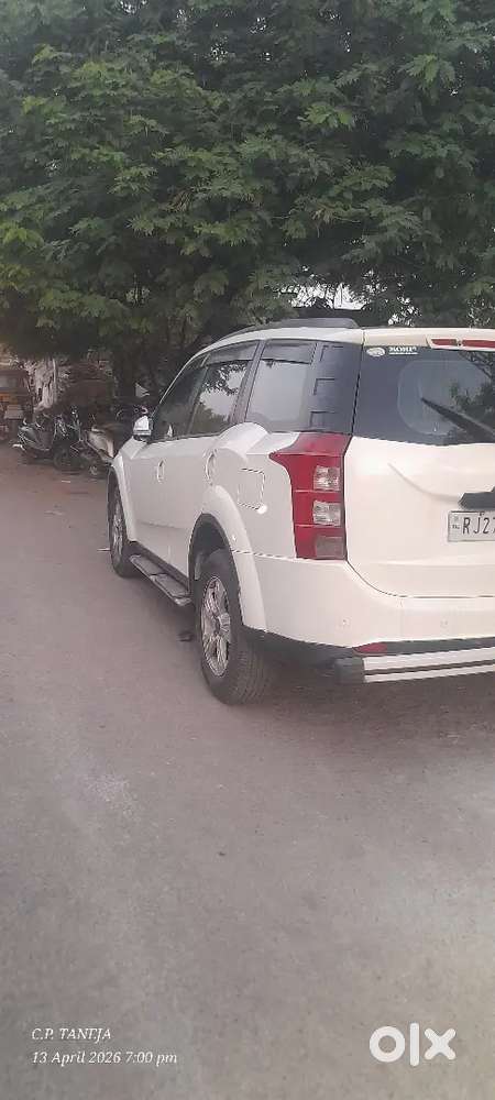 Mahindra Xuv500 2015