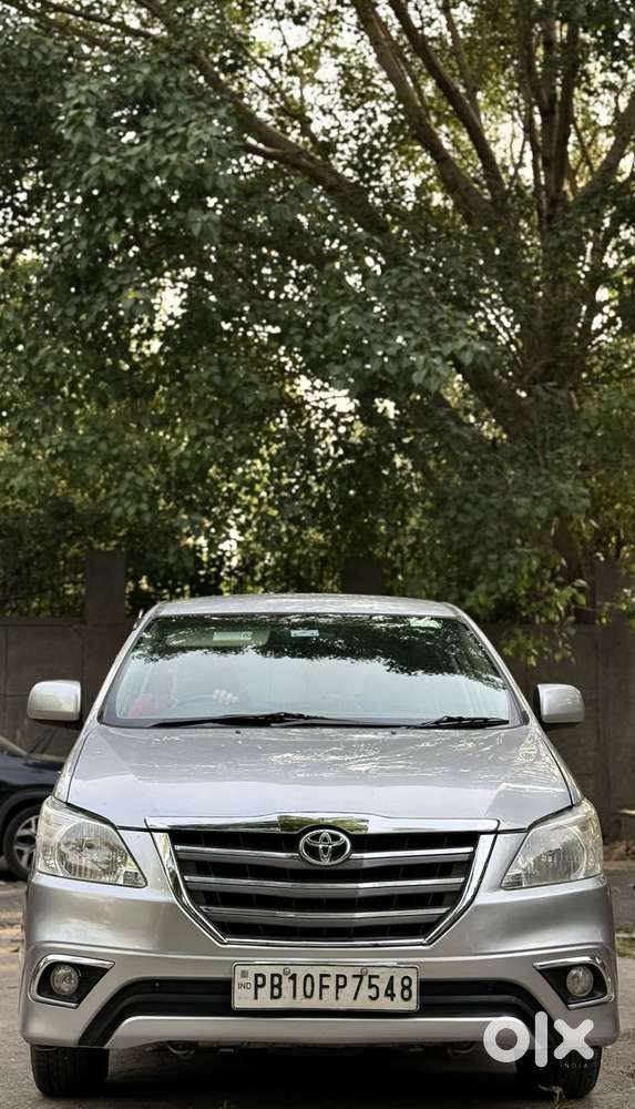 Toyota Innova 2.5 G (diesel) 8 Seater, 2016, Diesel